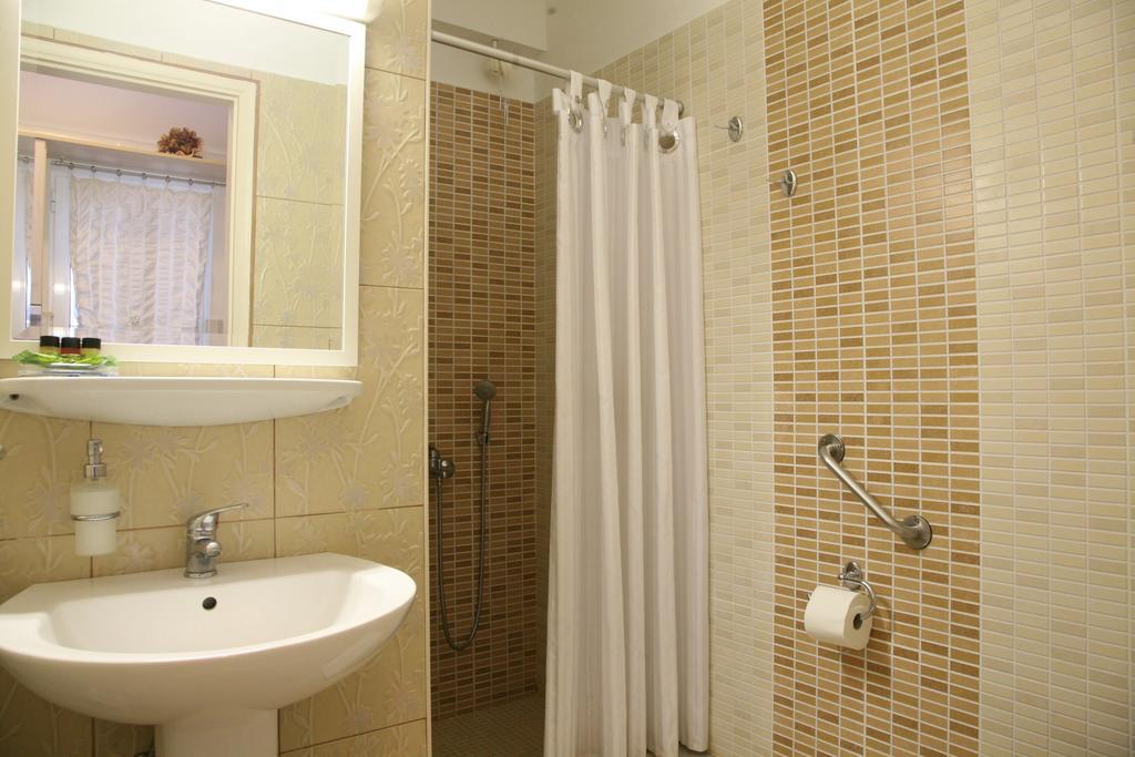 Aigli Apartments Néa Ankhíalos 외부 사진