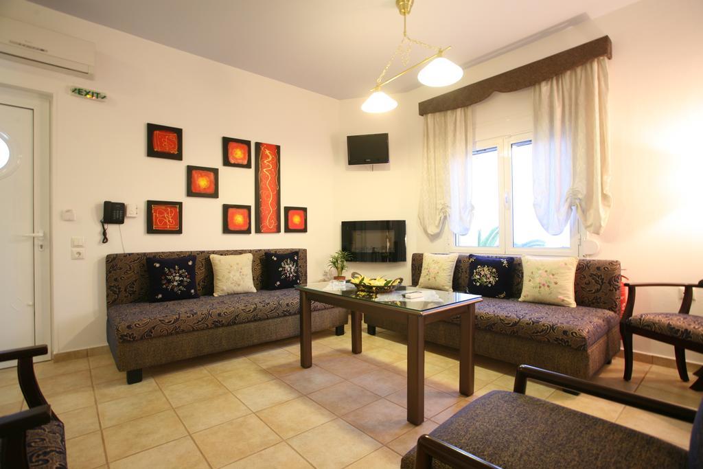 Aigli Apartments Néa Ankhíalos 외부 사진