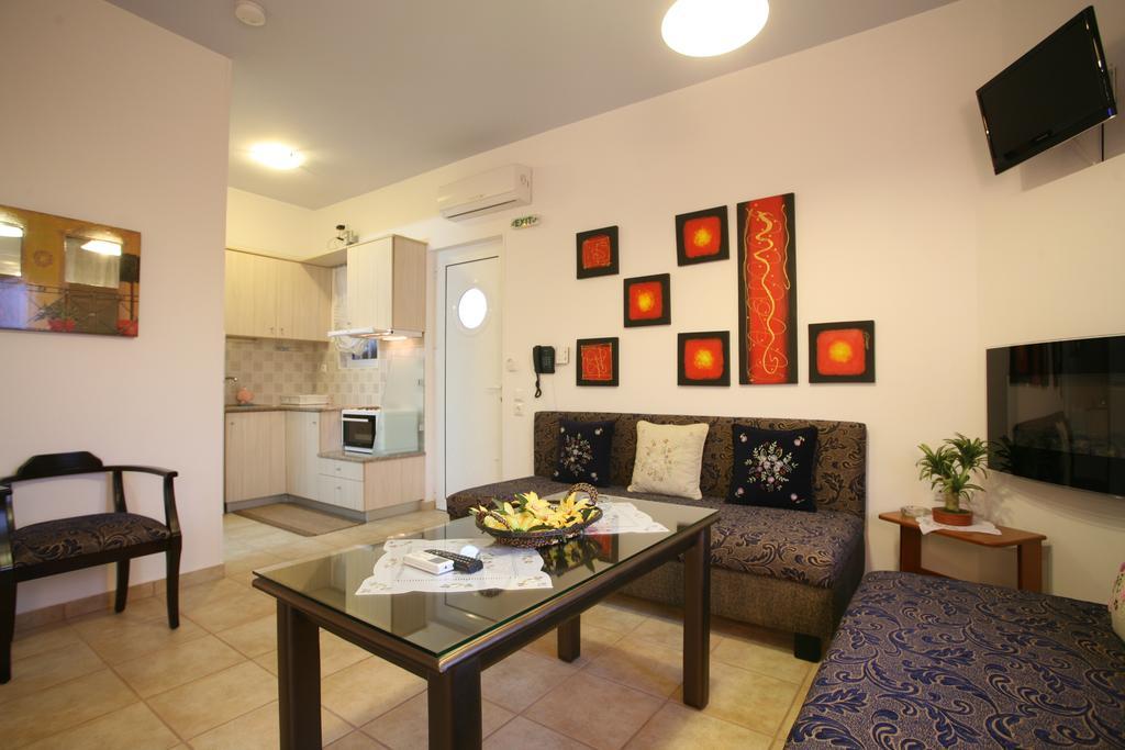 Aigli Apartments Néa Ankhíalos 외부 사진