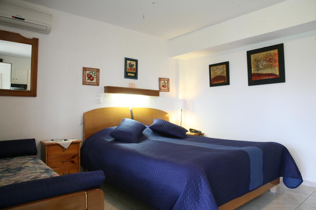 Aigli Apartments Néa Ankhíalos 외부 사진